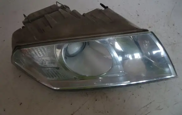 Skoda Octavia Mk2 (1Z) Headlight/headlamp