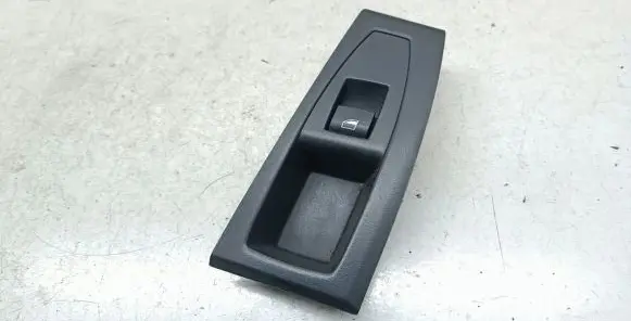 BMW 2 F46 Electric window control switch 9208107