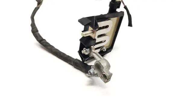 Mercedes-Benz C W205 Battery relay fuse A0009061505