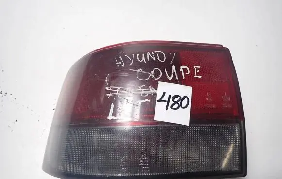 Hyundai Coupe Rear/tail lights L92401-232