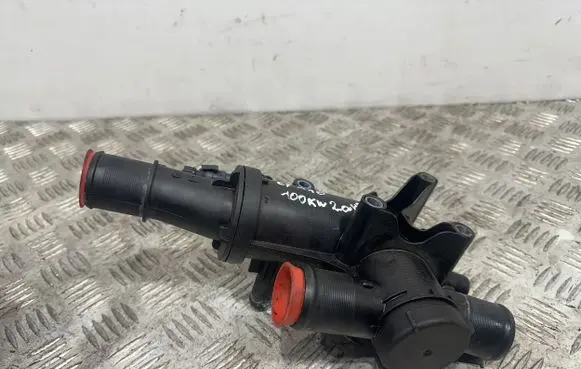 Thermostat/thermostat housing