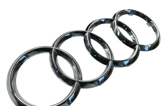 Audi Q8 Manufacturer badge logo/emblem 4KE853605