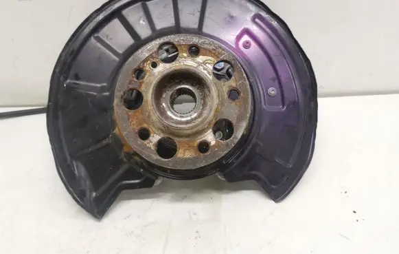 Mercedes-Benz E C207 W207 Stub axle 