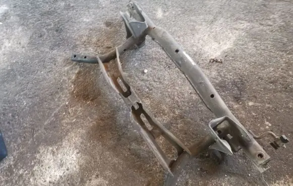 Volkswagen Touran II Rear subframe 1K0505315BH