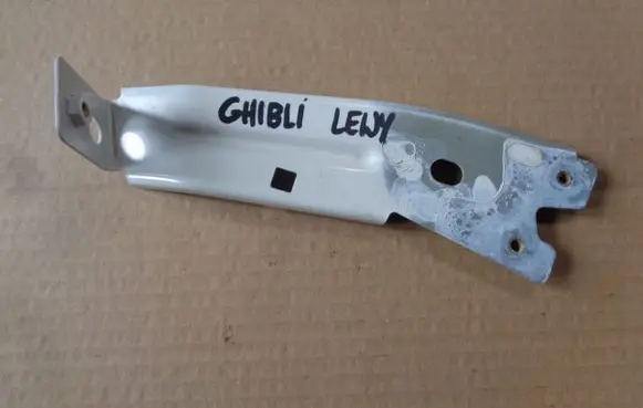 Maserati Ghibli Fender mounting bracket