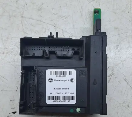 Audi A3 S3 8P Front window lifting mechanism without motor 05074696 10040 96250306020198