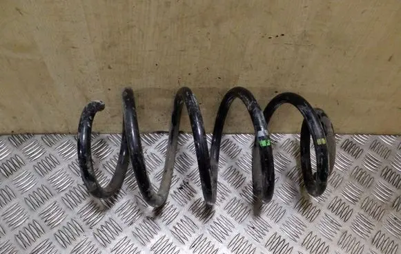 Volkswagen Transporter - Caravelle T5 Front coil spring
