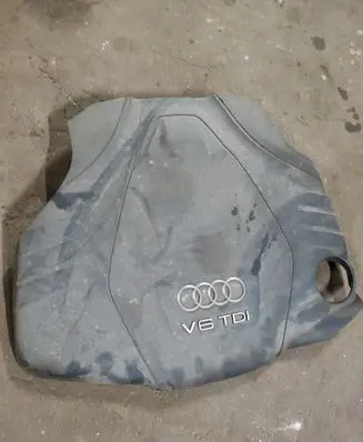 Audi A5 8T 8F Engine cover (trim)