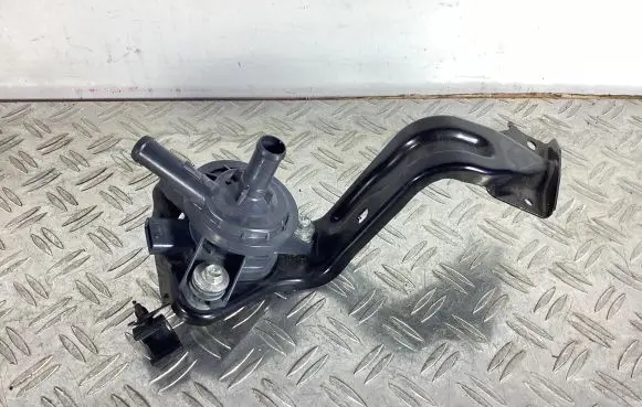 Lexus RC Electric auxiliary coolant/water pump G904033030