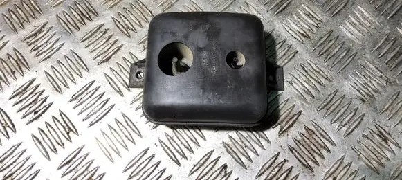 Vacuum air tank