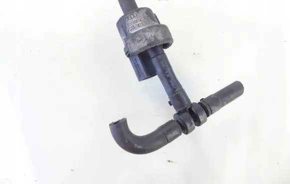 Volkswagen Tiguan Fuel return line/hose 058133458