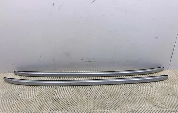 Hyundai i30 Roof bar rail