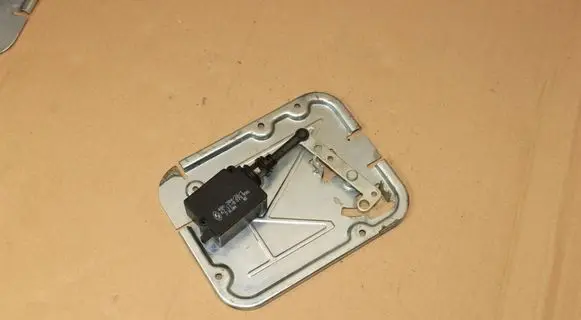 BMW X5 E53 Tailgate boot lock/latch motor 8408497
