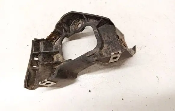 Audi A6 S6 C5 4B Fender mounting bracket 4B0853921B
