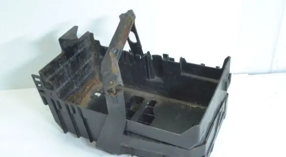 Opel Zafira C Battery box tray 13308434