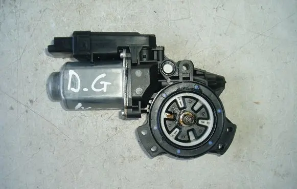 Hyundai ix35 Rear door window regulator motor 403951A8 440850C