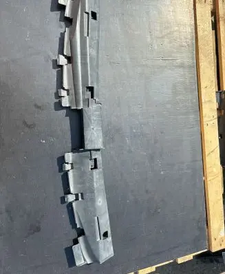 Renault Trafic II (X83) Radiator trim 93854399