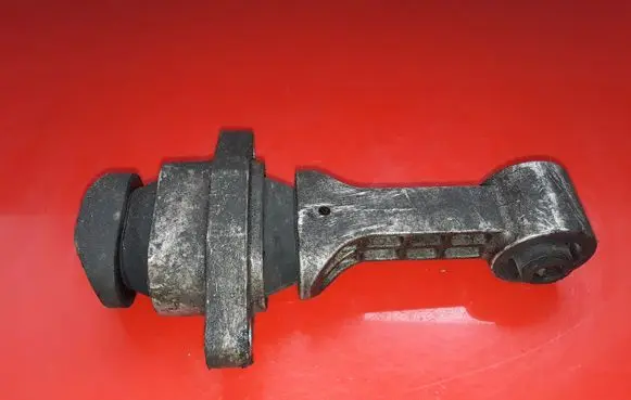 Hyundai i40 Engine mount bracket NOCODE
