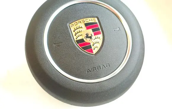 Porsche Cayenne (92A) Steering wheel 7P5880201B 308519099R64AE