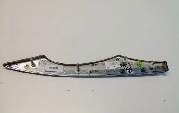 Mercedes-Benz E W211 Dashboard glove box trim 7682565