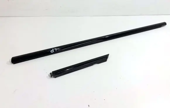 BMW 3 GT F34 Front door windshield rail 
