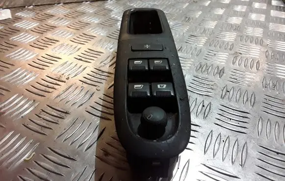 Peugeot 406 Electric window control switch