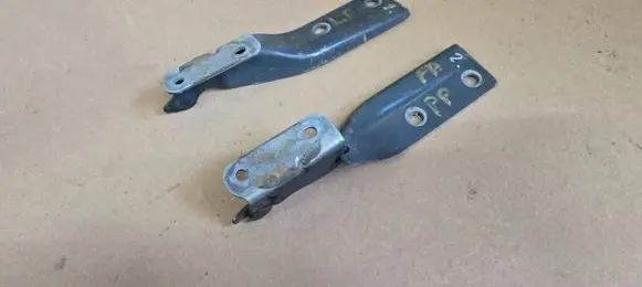 Suzuki Ignis Engine bonnet/hood hinges 