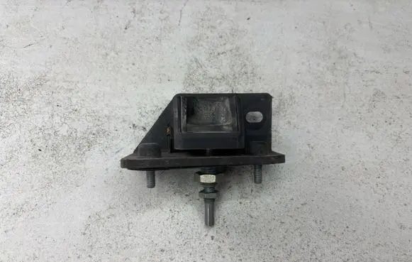 BMW 5 E60 E61 Tailgate/trunk/boot lid buffer 7138665