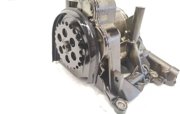 BMW X5 F15 Oil pump 7823009 376504891915 11417823009