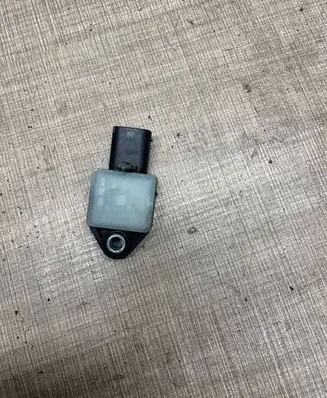 Mercedes-Benz B W245 Airbag deployment crash/impact sensor A1698202226