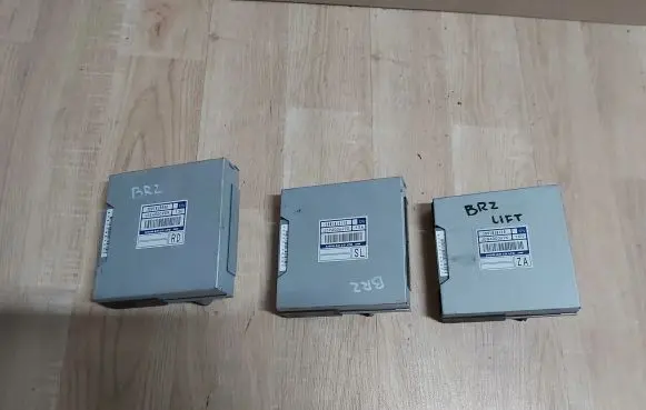 Toyota Avensis T270 Torque split ecu control unit/module 30919JB060