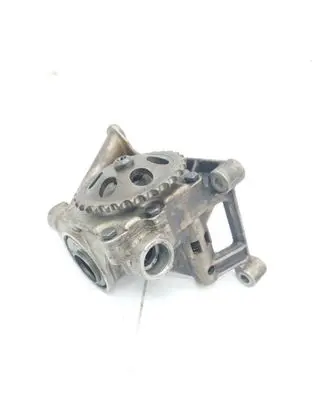 Audi A6 S6 C5 4B Oil pump 078115105 670815611