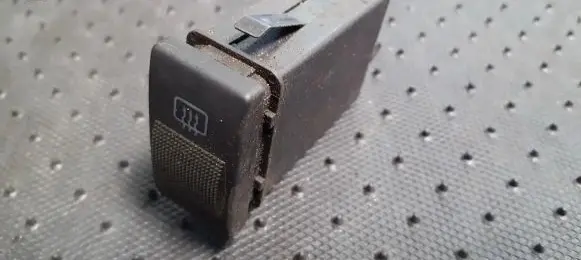 Windscreen/window heater switch