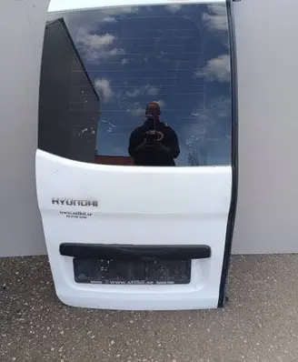 Hyundai H-1, Starex, Satellite Rear door