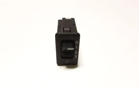 Nissan X-Trail T30 Headlight level height control switch G2218