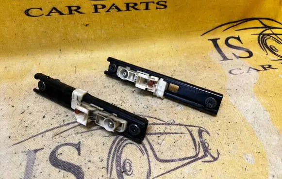 Renault Clio IV Seat belt height adjuster 878248632R