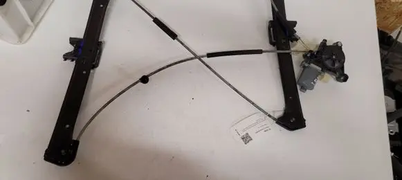 Audi A3 S3 8V Front door window regulator with motor