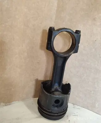 Renault Laguna II Piston with connecting rod