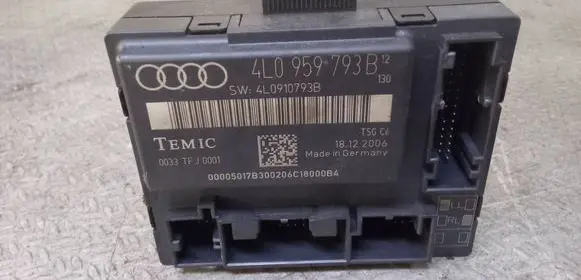 Audi Q7 4L Door control unit/module 4L0959793B