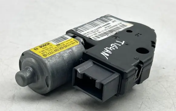Volkswagen Tiguan Sunroof motor/actuator 0390200074 8R0959591 51571651004
