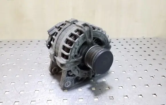 Renault Kadjar Generator/alternator 231004EA0AE