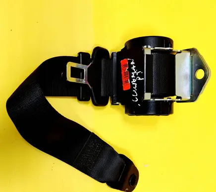 Mini One - Cooper Clubman R55 Rear seatbelt G8975A