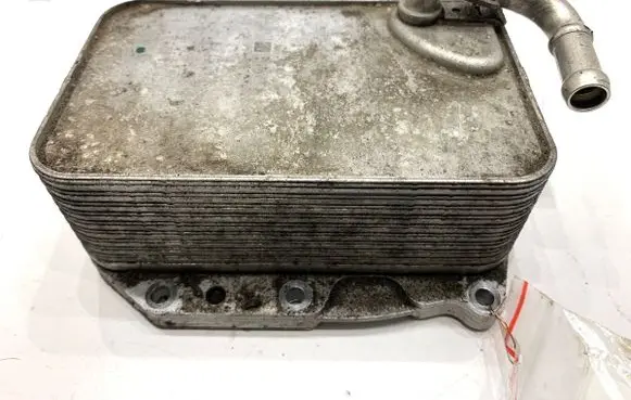 Audi Q8 Engine oil radiator 059117015K
