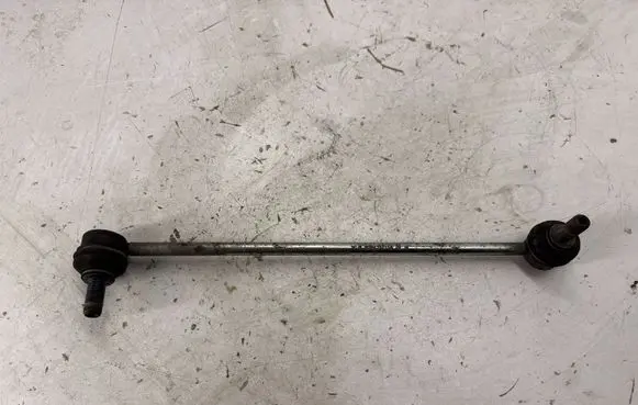 Audi Q3 F3 Front anti-roll bar/stabilizer link 5Q0411815A