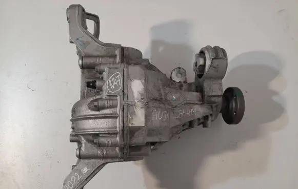 Audi Q7 4M Front differential 04201300189