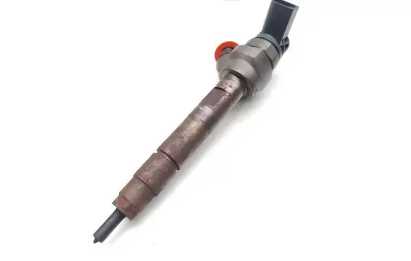 BMW X3 F25 Fuel injector 7810702 0445110478