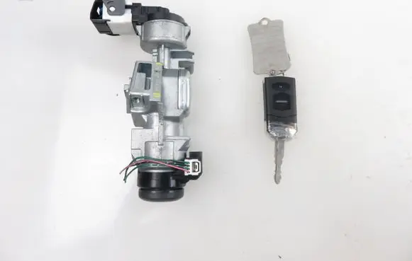Mazda 5 Ignition lock 3M513F880AC X1T26471A