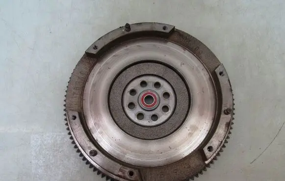 Suzuki SX4 S-Cross Dual mass flywheel 623B23B142 SCROSS
