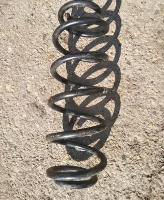Volkswagen Golf V Rear coil spring