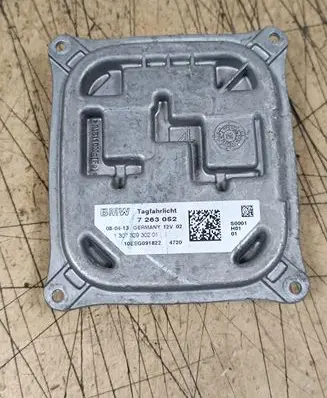BMW X5 E70 Headlight ballast module Xenon 7263052